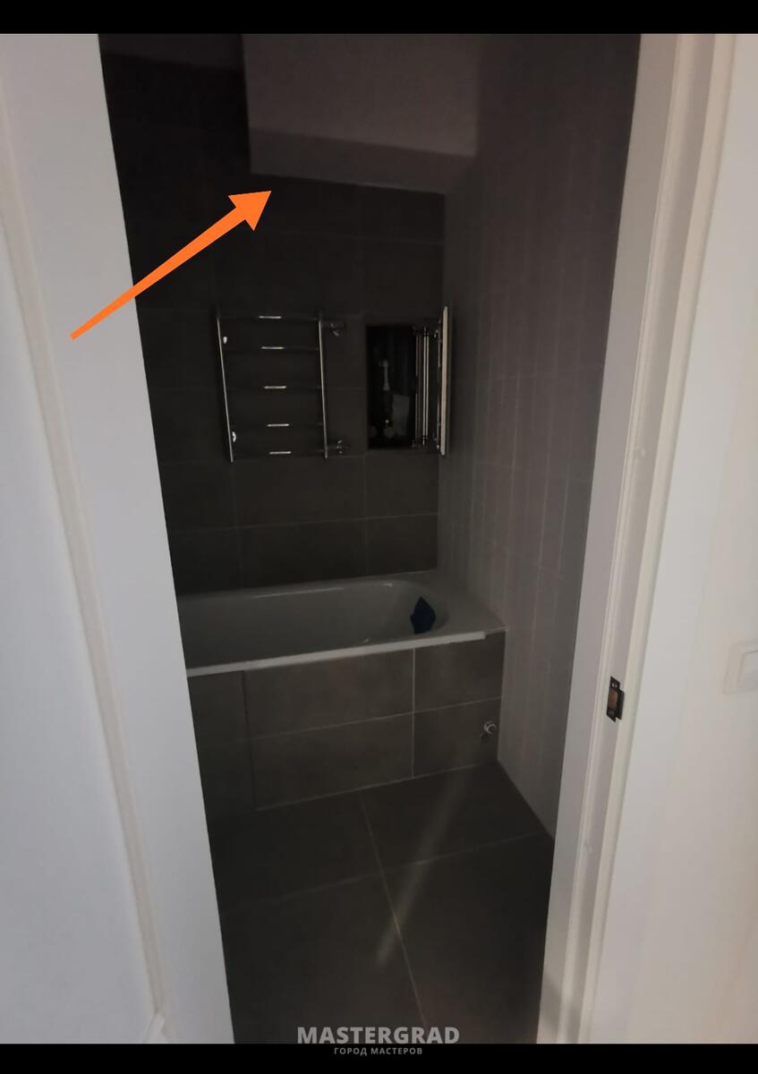 Дверь со скрытым коробом в ванную