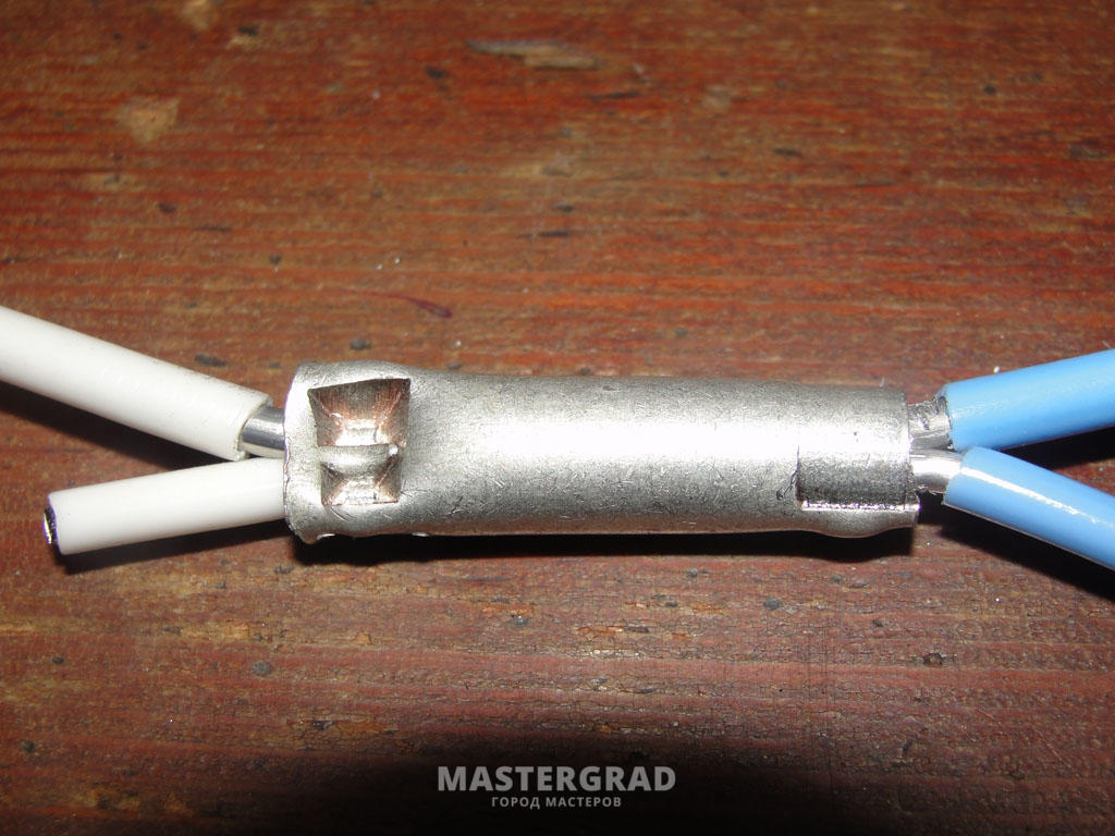 Соединение алюминиевых гильзой. Соединительная кабельная муфта медь алюминий. Алюминиевые гильзы для опрессовки проводов. Гильзы для соединения кабеля меди и алюминиевые. Соединение медных проводов гильзой.